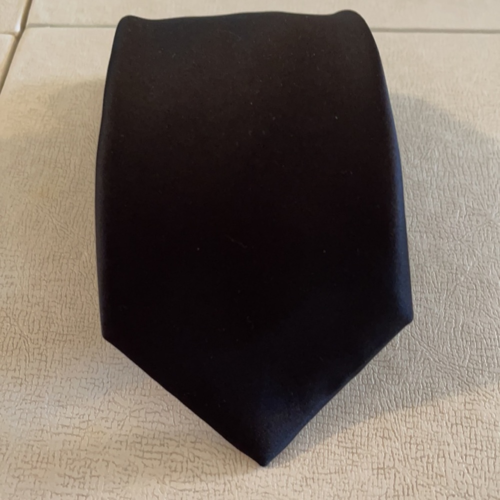 Joseph & Feiss Black Tie Machine Washable